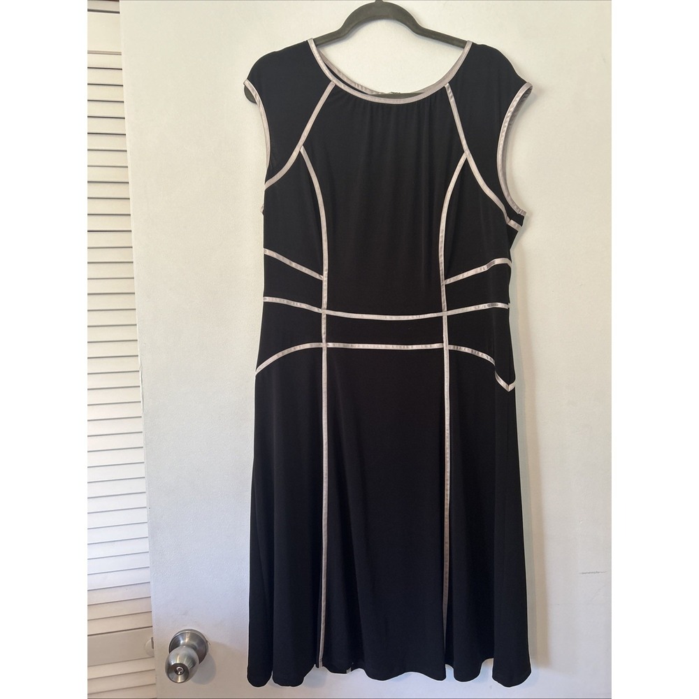 Black Sleeveless Fit & Flare‎ Dress with Silver Contrast Piping Trim Knee Length